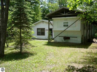 1548 Old Us Highway 23, East Tawas, MI 48730