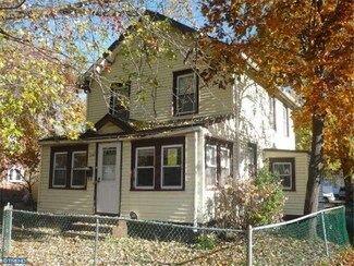 3040 N Constitution Rd, Camden, NJ 08104