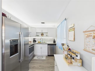 96 Spring Lake Dr Unit 105, Vero Beach, FL 32962
