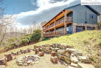 460 Meadow Ave, Banner Elk, NC 28604