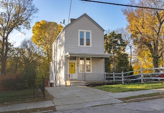 927 Harris Ave, Cincinnati, OH 45205