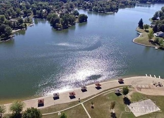 980 Krupp Dr, Perry Township, OH 45118