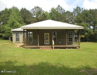 9 Larry Goff Rd, Hattiesburg, MS 39401