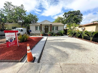 245 SW 6th St, Dania, FL 33004