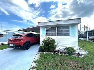 297 1/2 S Lake Ave, Frostproof, FL 33843