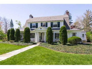 169 S Cayuga Rd, Buffalo, NY 14221