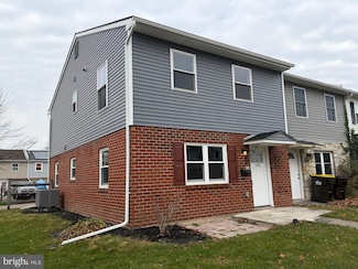 102 N Linda Ct, Richlandtown, PA 18955