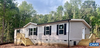 1448 Mickie Town Rd, Maidens, VA 23102