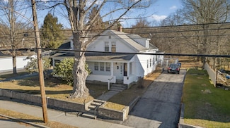 18 Broad St, Danielson, CT 06239