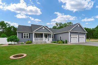 18 Summit Way, Uxbridge, MA 01569