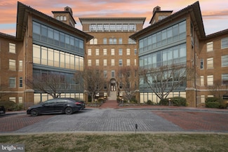 2425 L St NW Unit 530, Washington, DC 20037