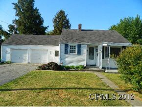 704 E 38th St, Marion, IN 46953