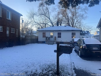 7509 Mettetal St, Detroit, MI 48228