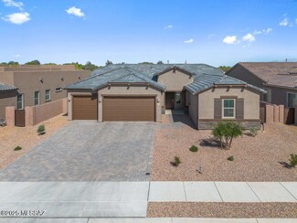 7956 S Desert Indigo Dr, Tucson, AZ 85747