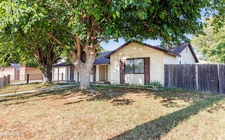 2137 Cutler St, Simi Valley, CA 93065