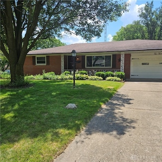 225 Linwood Dr, Greenville, OH 45331
