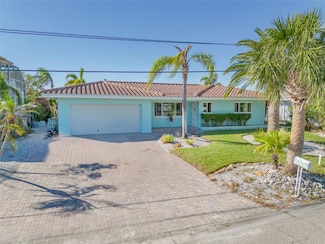 2270 Edythe Dr, Dunedin, FL 34698