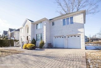 2 Universal Ave, Edison, NJ 08820
