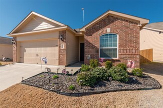 1312 James St, Howe, TX 75459