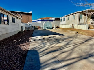 1150 W Red Hills Pkwy, Washington, UT 84780