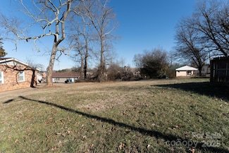 128 18th Street Place NW, Hickory, NC 28601