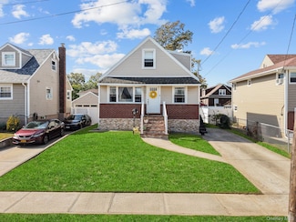 310 Miller Ave, Freeport, NY 11520