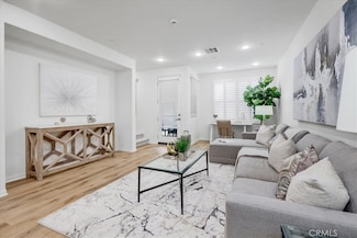 148 Capricorn, Irvine, CA 92618