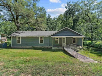 155 E Longs Camp Rd, Karnack, TX 75661