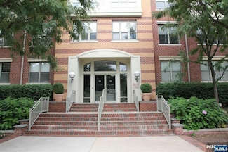 24 Avenue at Port Imperial Unit 309, West New York, NJ 07093