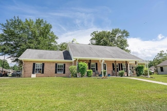 31 Crimson Ln, Picayune, MS 39466