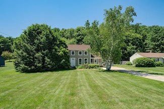 446 Wheelwright Rd, Barre, MA 01005