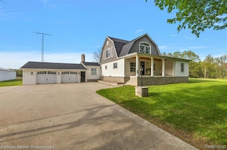 2591 E Norway Lake Rd, Lapeer, MI 48446