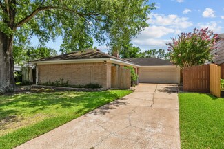 15718 Sea Lark Rd, Houston, TX 77062