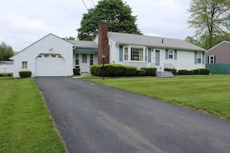 31 Lee Ave, Fitchburg, MA 01420
