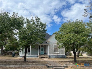 818 N 1st St, Temple, TX 76501