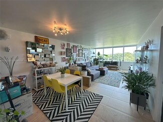 8233 Harding Ave Unit 403, Miami Beach, FL 33141