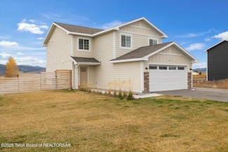 365 Little Greys Loop, Etna, WY 83118