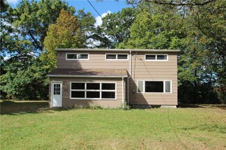 406 Westphal Dr, Hamlin, NY 14464