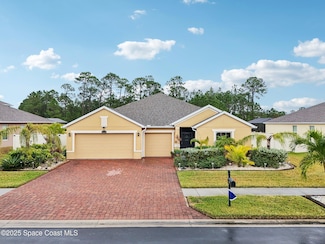 632 SE Gleneagles Dr, Palm Bay, FL 32909