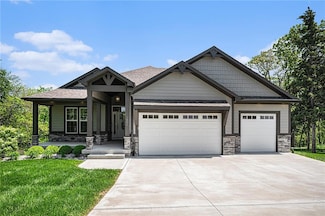 1801 SW Cemetery Rd, Oak Grove, MO 64075
