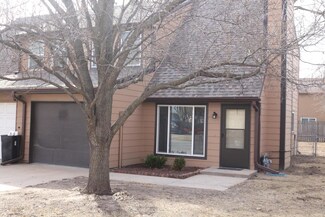 8 Glenview Dr, Council Bluffs, IA 51501