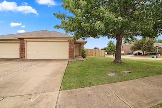 500 Canvas Ct, Crowley, TX 76036