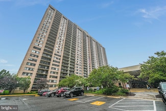 5501 Seminary Rd Unit 401S, Falls Church, VA 22041