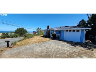 29205 Kerber Dr, Gold Beach, OR 97444