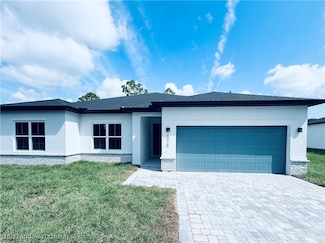 575 Joy Haven Dr, Sebastian, FL 32958