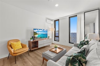 987 Queen St Unit 4113, Honolulu, HI 96814