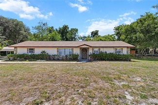 24 N Braemar Dr, Inverness, FL 34450