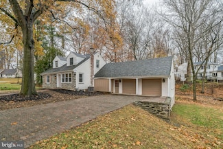 5022 Sylvia Rd, Drexel Hill, PA 19026