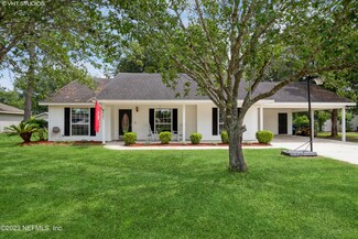 6341 E Thomas Cir, MacClenny, FL 32063