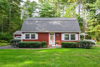 239 Candlewood Ln, Hanover, MA 02339